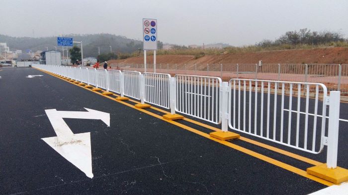 廣東護欄,東莞護欄,圍墻護欄,陽臺護欄,安全防護欄