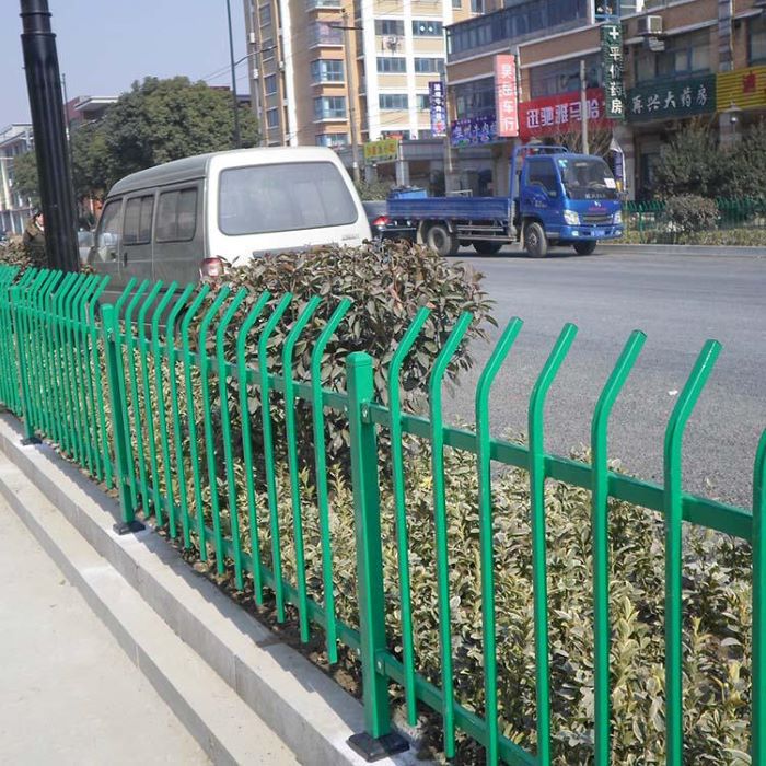 廣東護(hù)欄,東莞護(hù)欄,圍墻護(hù)欄,陽臺(tái)護(hù)欄,安全防護(hù)欄
